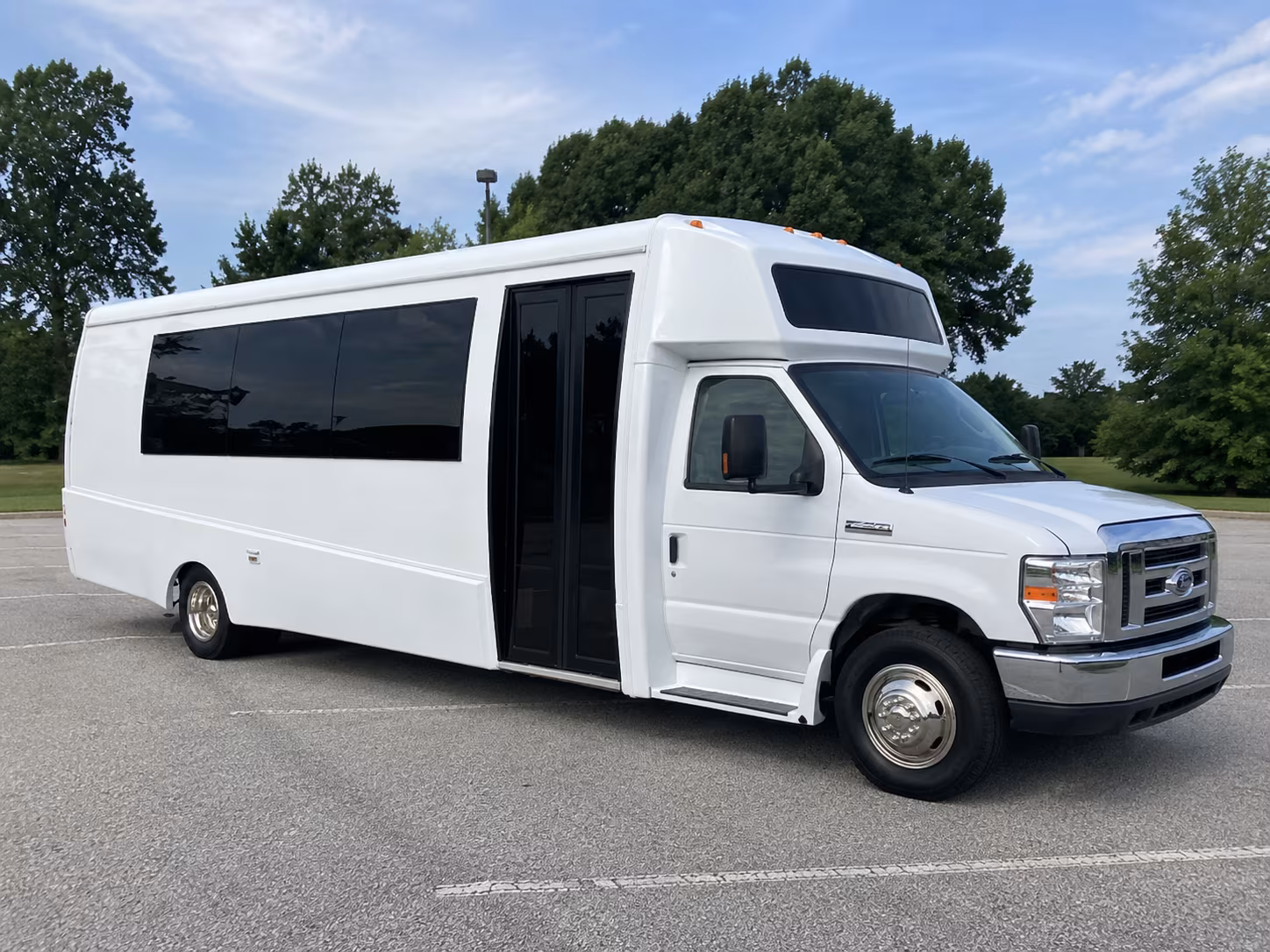 east orange 18 passenger party bus